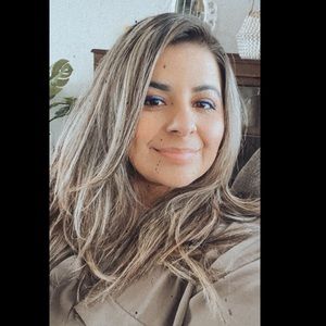 Meet your Posher, Christina